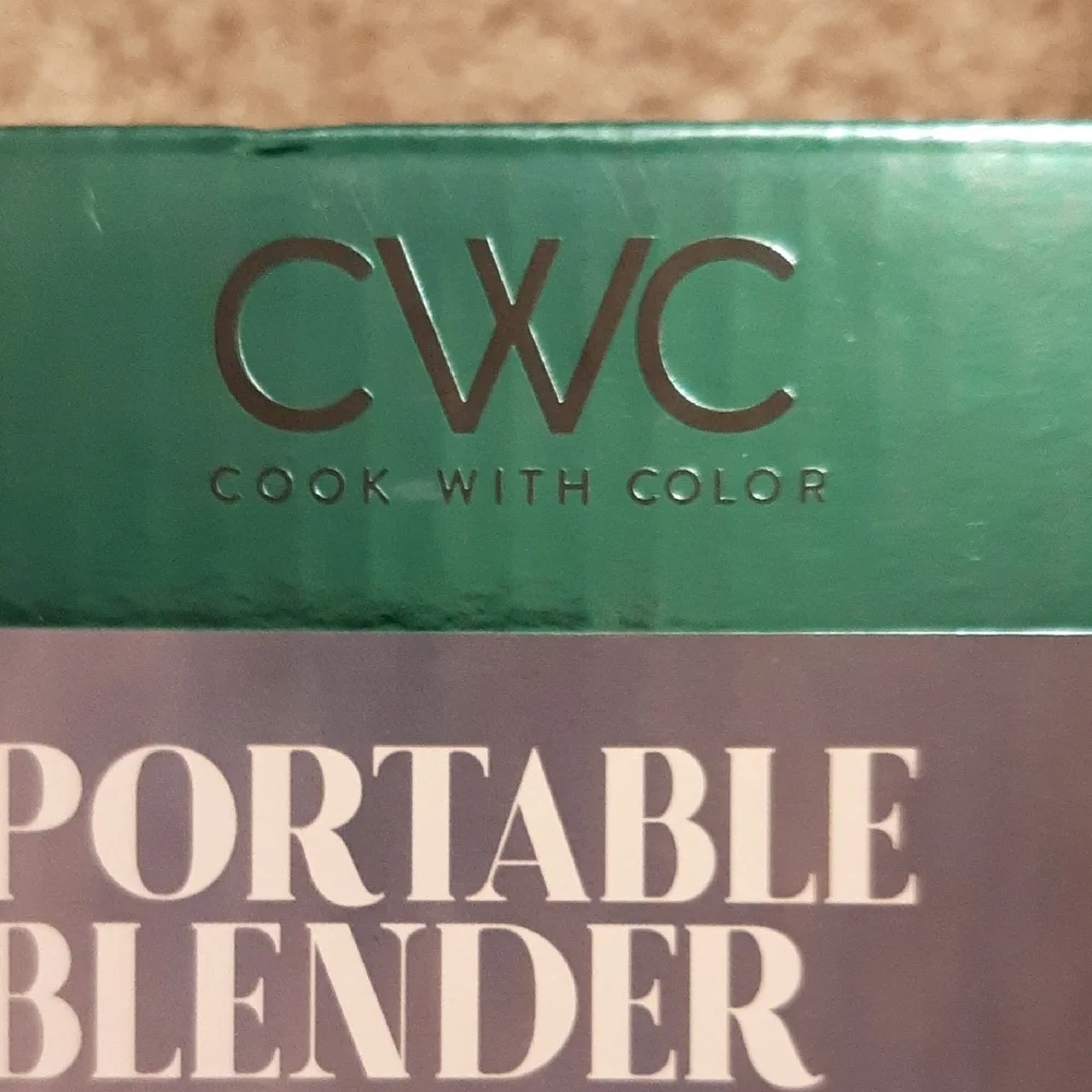 CWC Portable Blender - Green - Picture 2 of 7